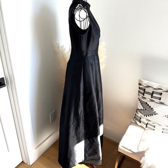 Adrianna Papell Black Satin Beaded Mesh V-Neck Evening Gown Size 4P - Picture 5 of 11
